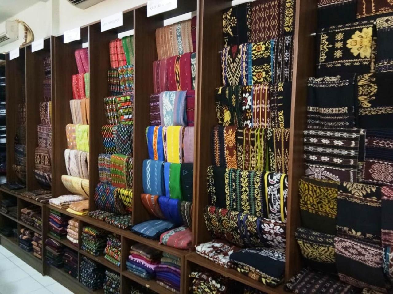 לבואן באג'ו Exotic Komodo Hotel מראה חיצוני תמונה