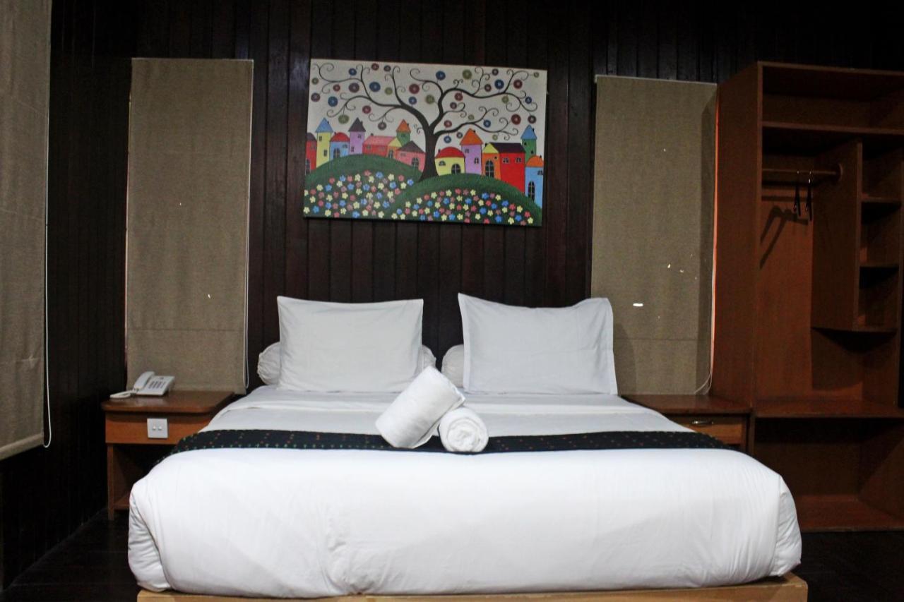 לבואן באג'ו Exotic Komodo Hotel מראה חיצוני תמונה